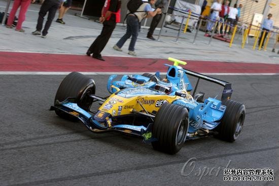 F1摩纳哥：勒克莱尔拼尽全力诺里斯惊险夺冠！15名车手被套圈