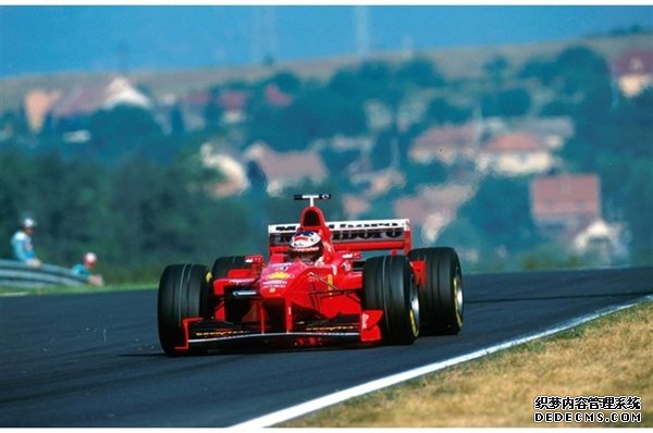 电影《F1：狂飙飞车》确认引进和布拉德·皮特一起热血飞车狂飙不止